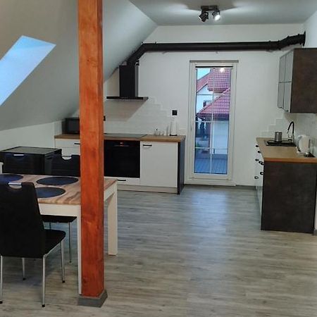 Apartamenty Wakacyjne Ślesin エクステリア 写真